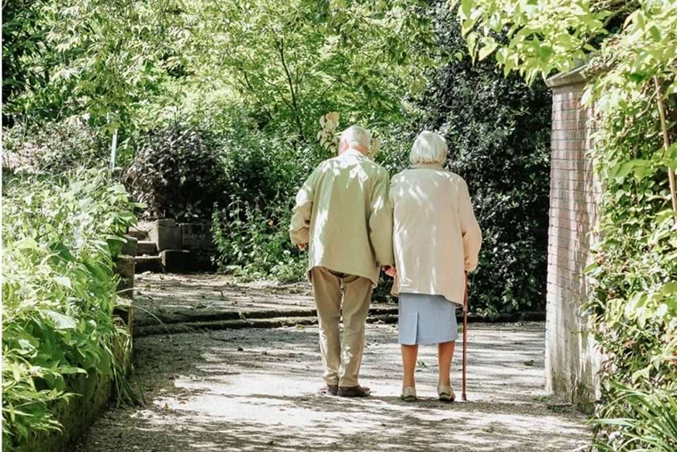 A Home Care Package Journey for John and Edna